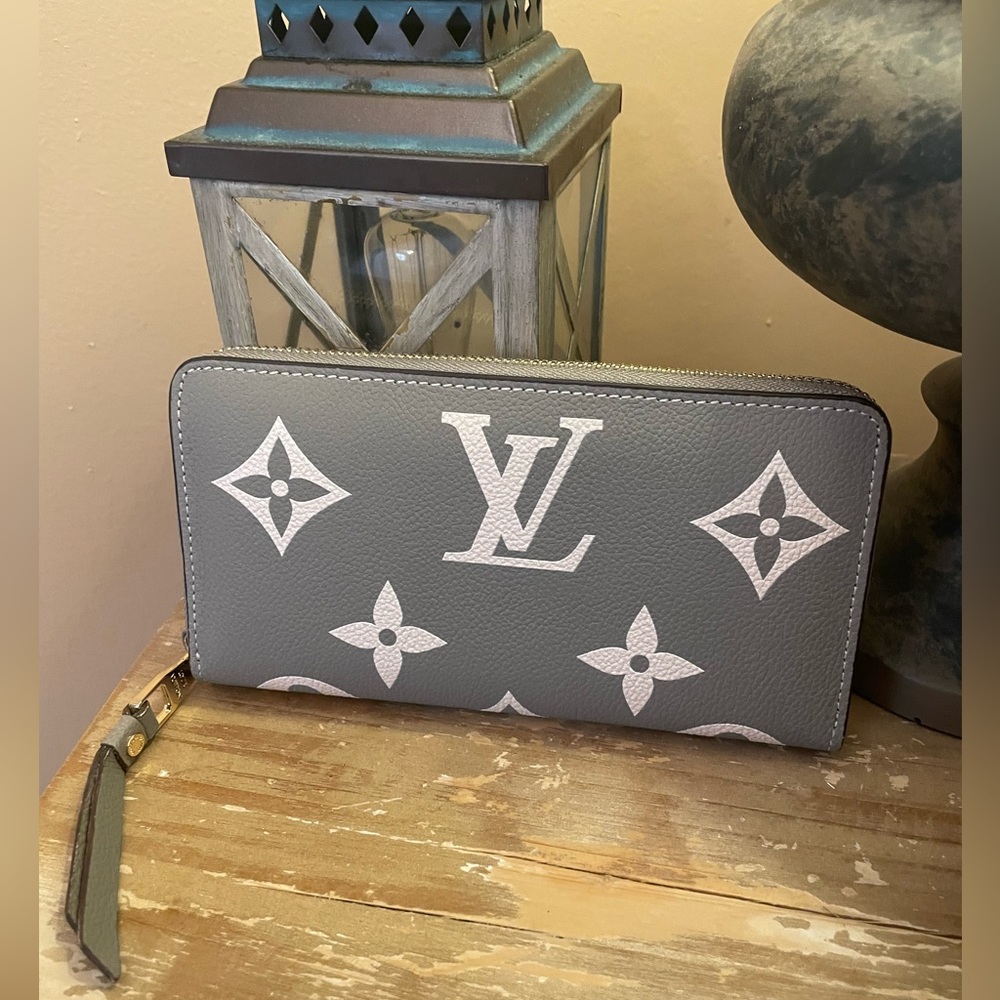 Inspired wallet